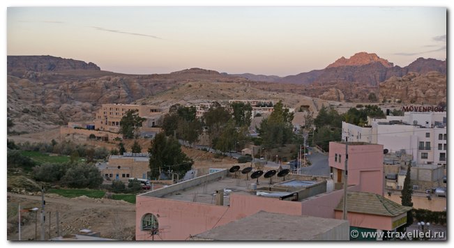  .   (Wadi Musa) -  (Petra). ()