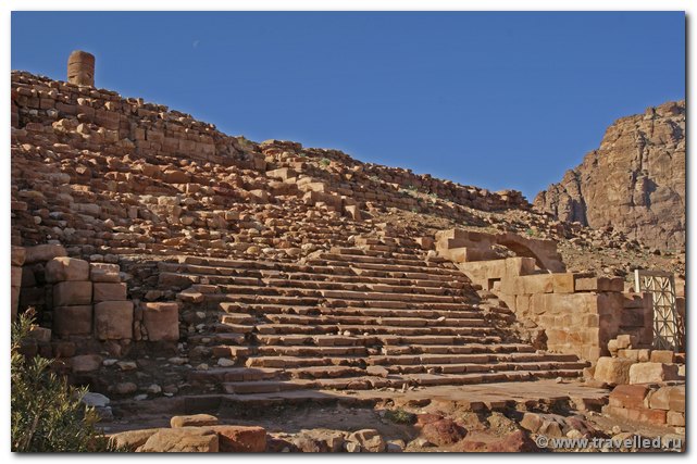 . Colonnaded street . ()