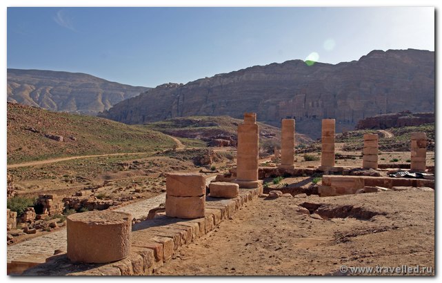 . Colonnaded street . ()